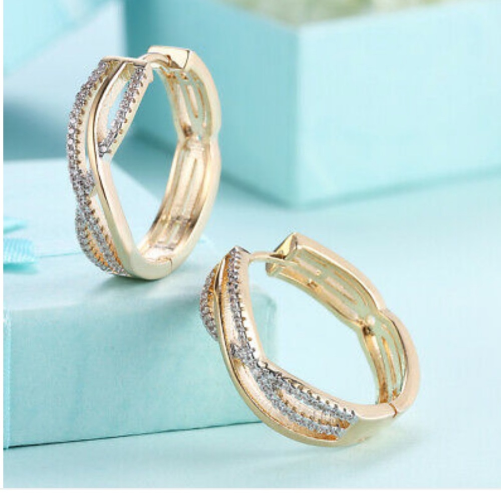 NWT 18k GOLD SILVER HOOP EARRINGS 100$ retail - Picture 1 of 5